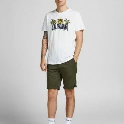 Discount ✔️ JACK & JONES Men's Shorts Regular Fit Chino Shorts 🌟 28 Discount ✔️ JACK & JONES Men's Shorts Regular Fit Chino Shorts 🌟 -Men's Holiday Clothes Sales SD 10 T18 3055 XW X EC 0